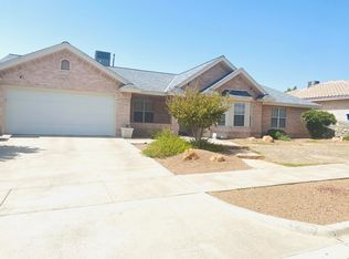 1025 Sun Ridge Dr, El Paso, TX 79912