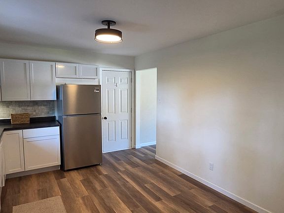 5th image of 5581 Orchard Ave