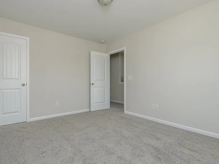 105 Bruinen Dr — Photo 30