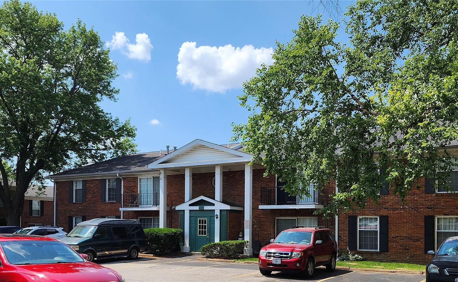 452 Chapel Ridge Dr APT C, Hazelwood, MO 63042 Zillow
