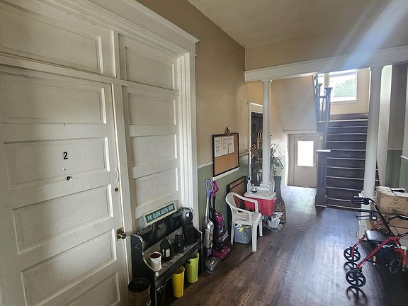 5th image of 808 1/2 Main St #7