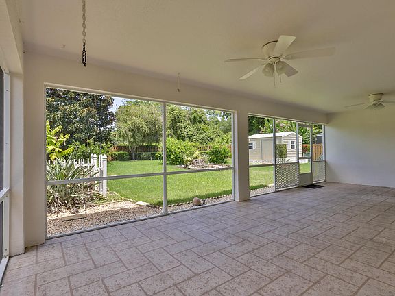 3rd image of 33 Fallwood Ln