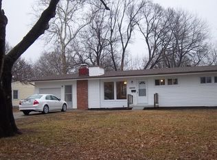 2200 NE Shady Lane Dr, Gladstone, MO 64118