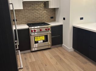 505 S Barrington Ave #303, Los Angeles, CA 90049