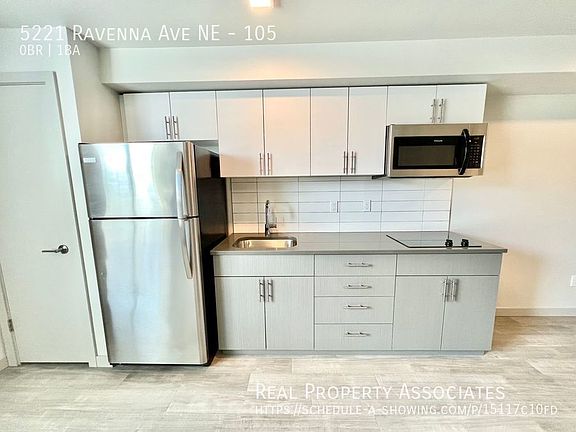 4th image of 5221 Ravenna Ave NE #105