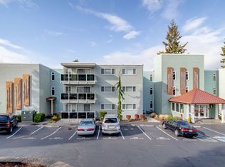 960 5th Ave S UNIT 101, Edmonds, WA 98020