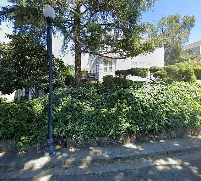 150 B St — Photo 1