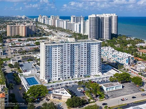 4th image of 3015 N Ocean Blvd APT 11E