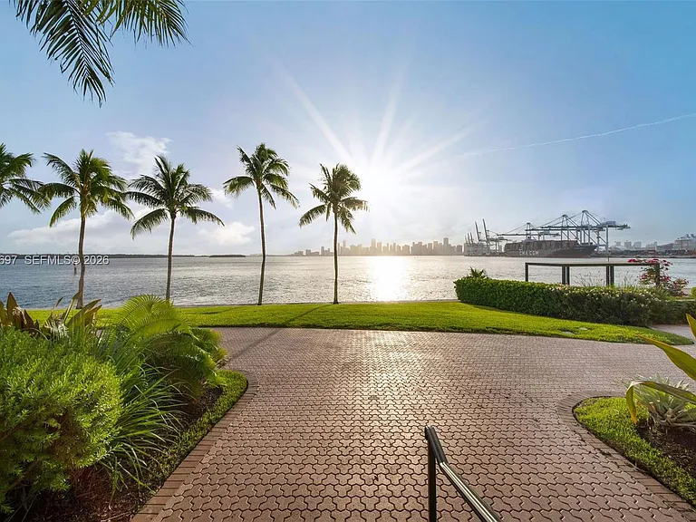5245 Fisher Island Dr #5245 — Photo 59