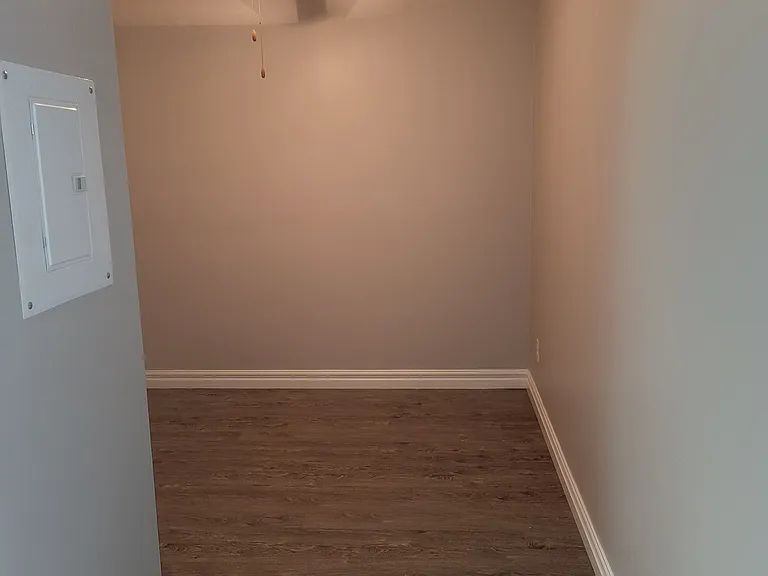 40 Flanders Ct — Photo 6