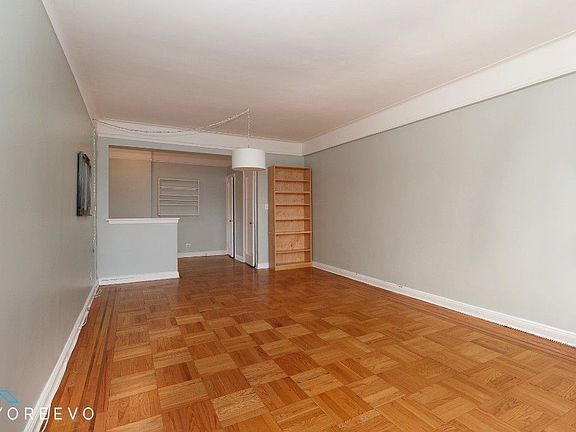 2nd image of 81 Ocean Pkwy APT 6K