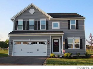 3303 Dandelion Trl, Canandaigua, NY 14424