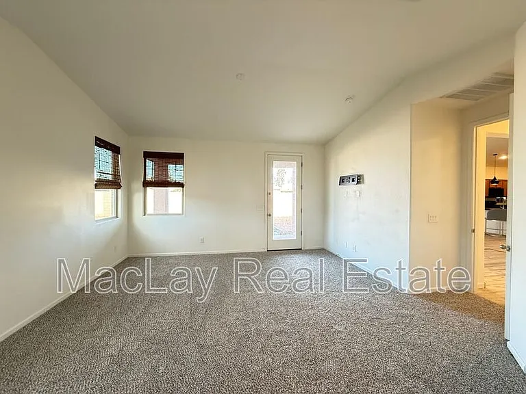 2372 E Dust Devil Dr — Photo 11