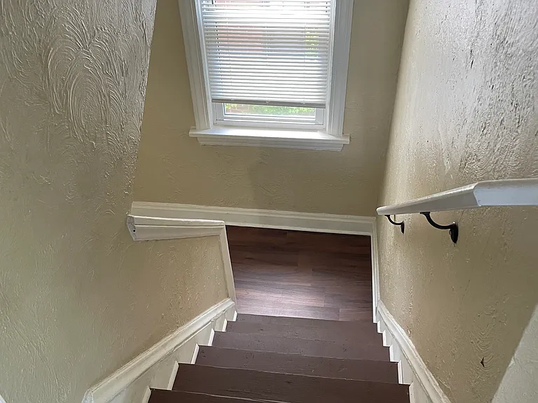 3599 Grosvenor Rd — Photo 9