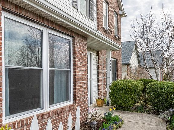 3rd image of 3248 S Southern Oaks Dr
