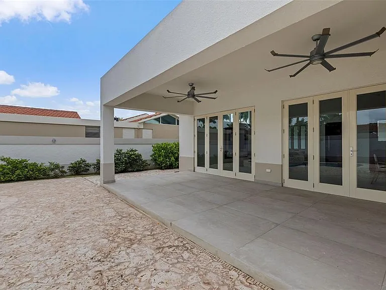 256 Camino De Flamboyan — Photo 13