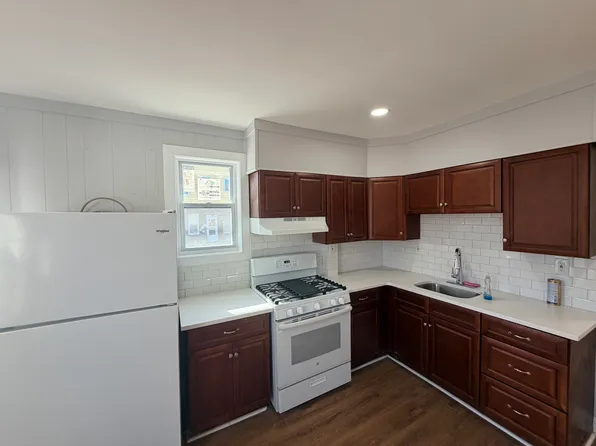 366 Cleveland Ave, Trenton, NJ 08629