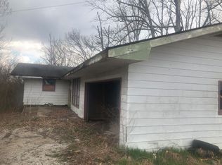 1047 Harrison Rd, Mitchell, IN 47446