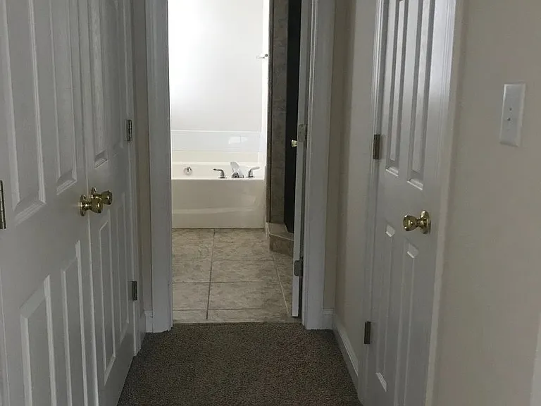 3709 Stonehenge Ln W — Photo 23