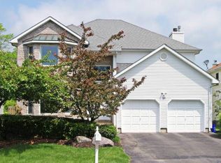 161 Carlton Dr, Parsippany, NJ 07054