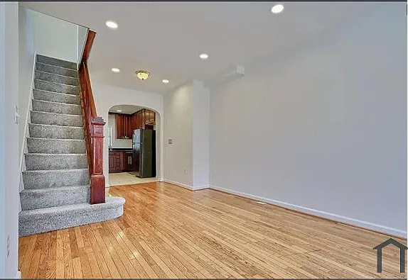 104 N Rose St — Photo 11