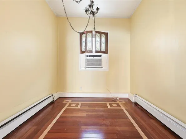 20 75th Street image 18 of 41