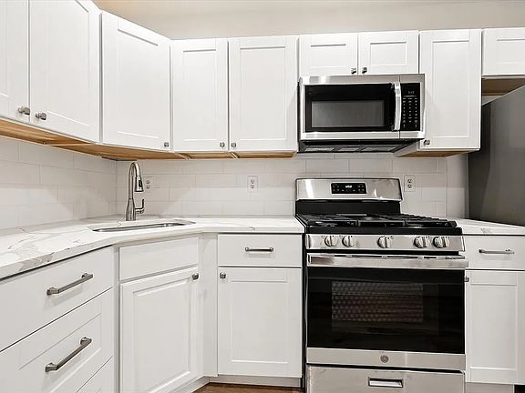5th image of 434 Fairmount Ave