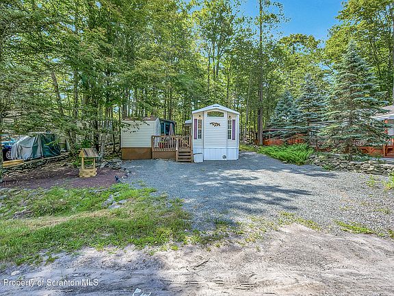 3rd image of 157 Olmstead Rd