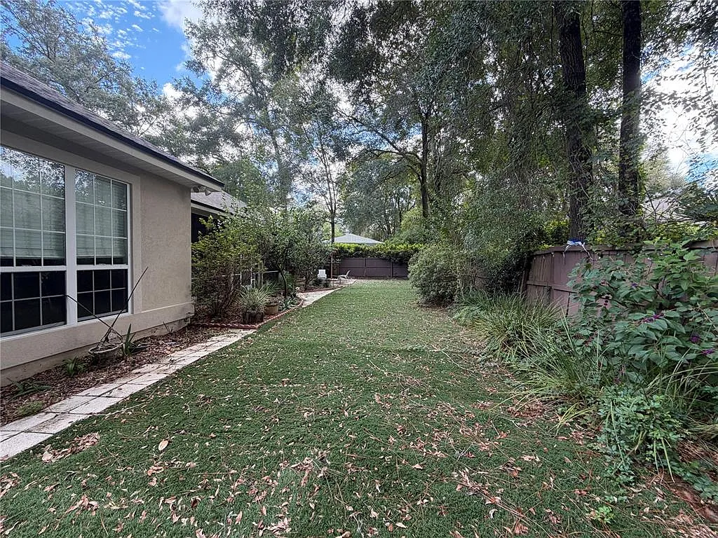 4 bed, 3.0 bath, 2616 sqft, $3,700 — Photo 3