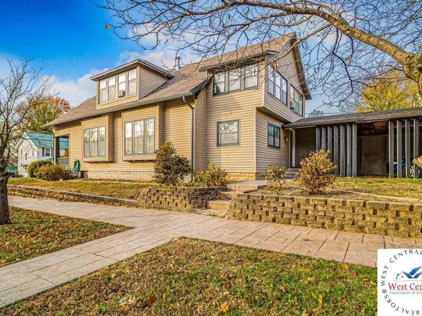 509 S Park Ave, Sedalia, MO 65301
