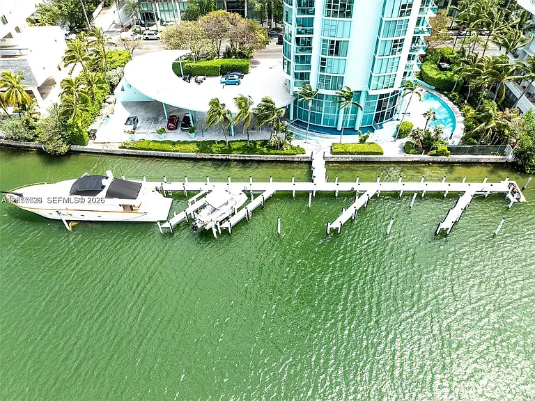 6000 Indian Creek Dr #17A — Photo 24
