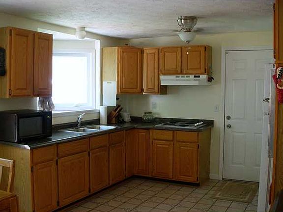 3rd image of 1 Haverhill Dr