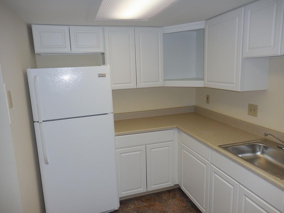 1st image of 1350 Highland St APT A