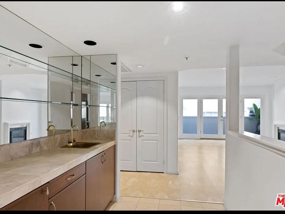 1st image of 11690 Montana Ave #1003