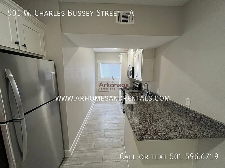 901 W Charles Bussey Ave #A — Photo 3