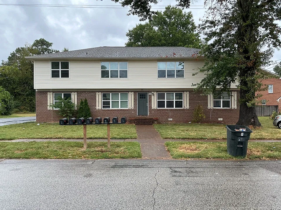 25 Brianfield Dr #3
