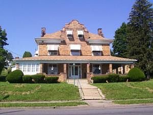 1st image of 131 Fairview Lck