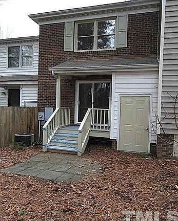 2nd image of 102 Westover Ct
