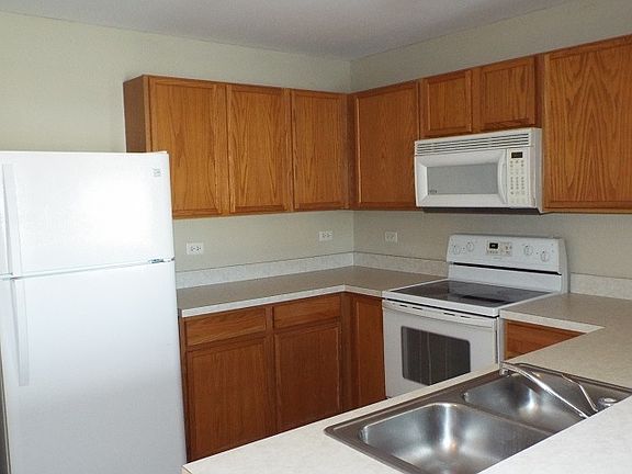 5th image of 515 Silverstone Dr