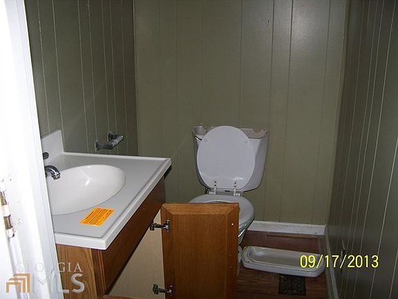 5th image of 375 W Atlanta St