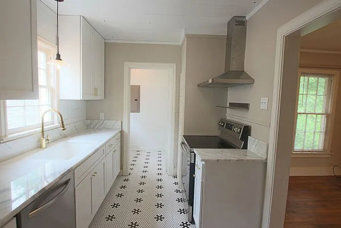 130 Rowland Pl #130 — Photo 7