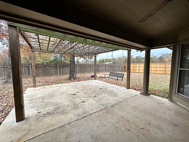 1100 Bear Creek Dr — Photo 17