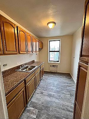 3rd image of 89-16 163rd St #3D