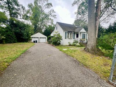 100 Maple Lane, Medford, NY, 11763