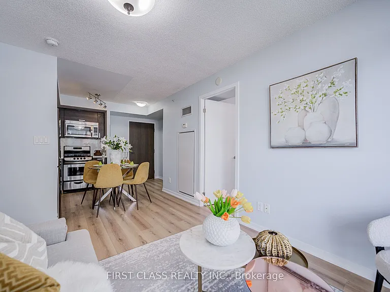 68 Abell St #527 — Photo 6