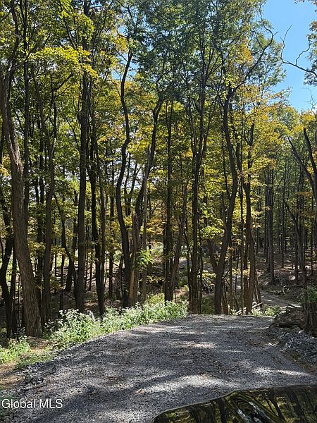 4th image of L3.22 Clickman Road