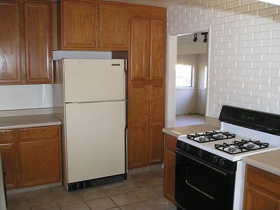 3rd image of 3413 San Marino Ave