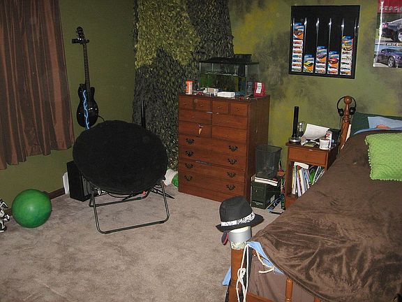 Bedroom - Main Level