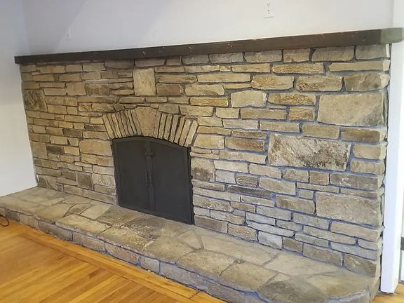 2nd image of 164 Main St #1
