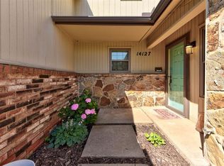 14127 Crossing Way E, Edmond, OK 73013